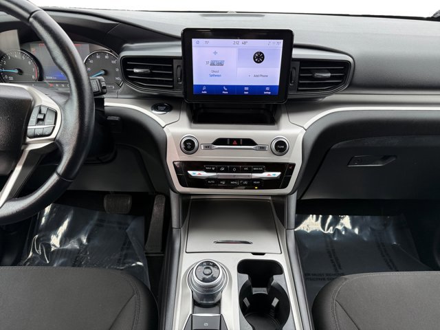 Used 2022 Ford Explorer XLT image 15