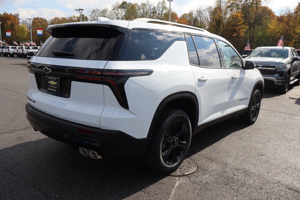 New 2027 Chevrolet Traverse LT w/ Midnight/Sport Edition AWD/4WD image 31