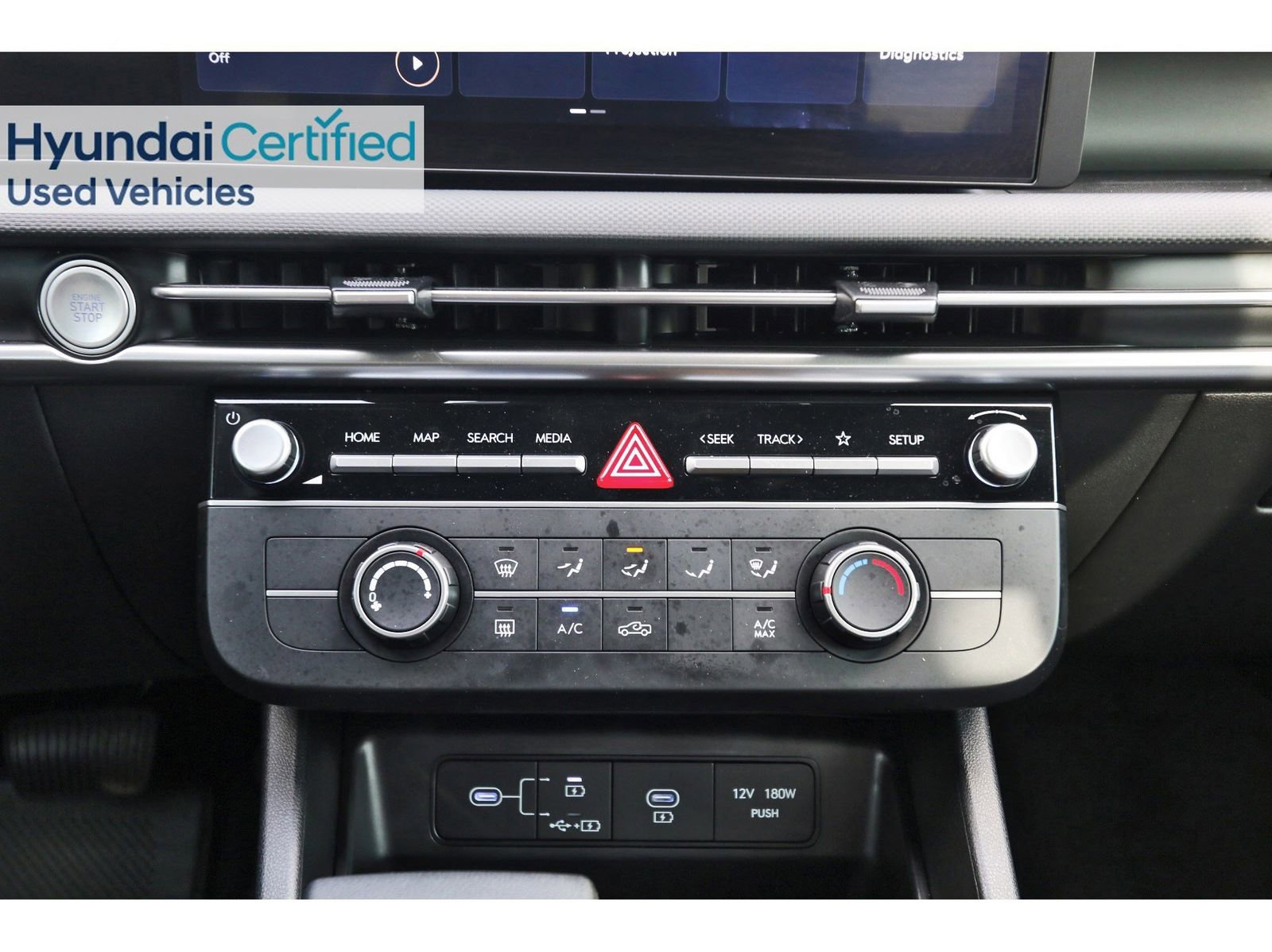 Certified 2025 Hyundai Santa Cruz SE image 27