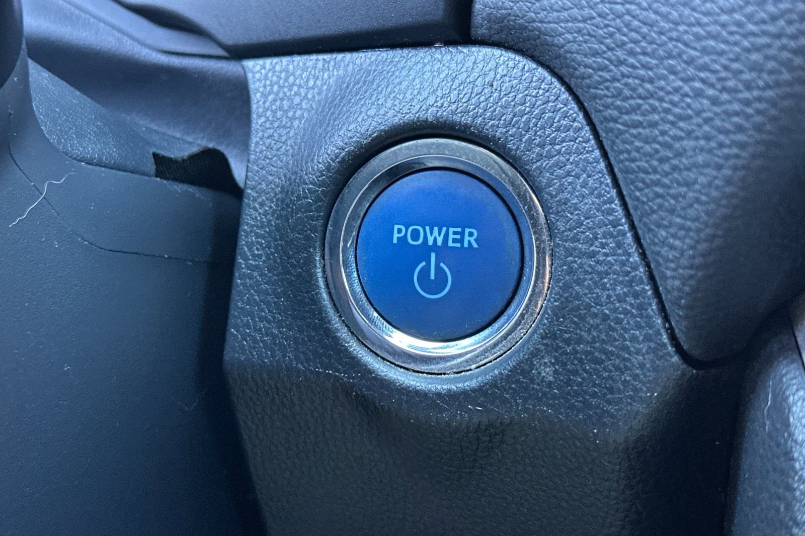 Used 2020 Toyota RAV4 XLE w/ XLE Grade Weather Package image 19