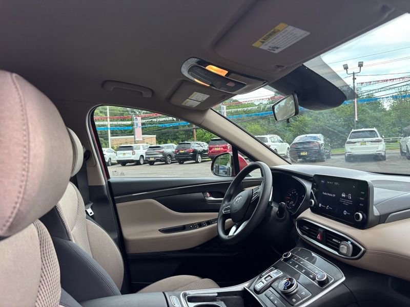 Used 2022 Hyundai Santa Fe SEL image 16