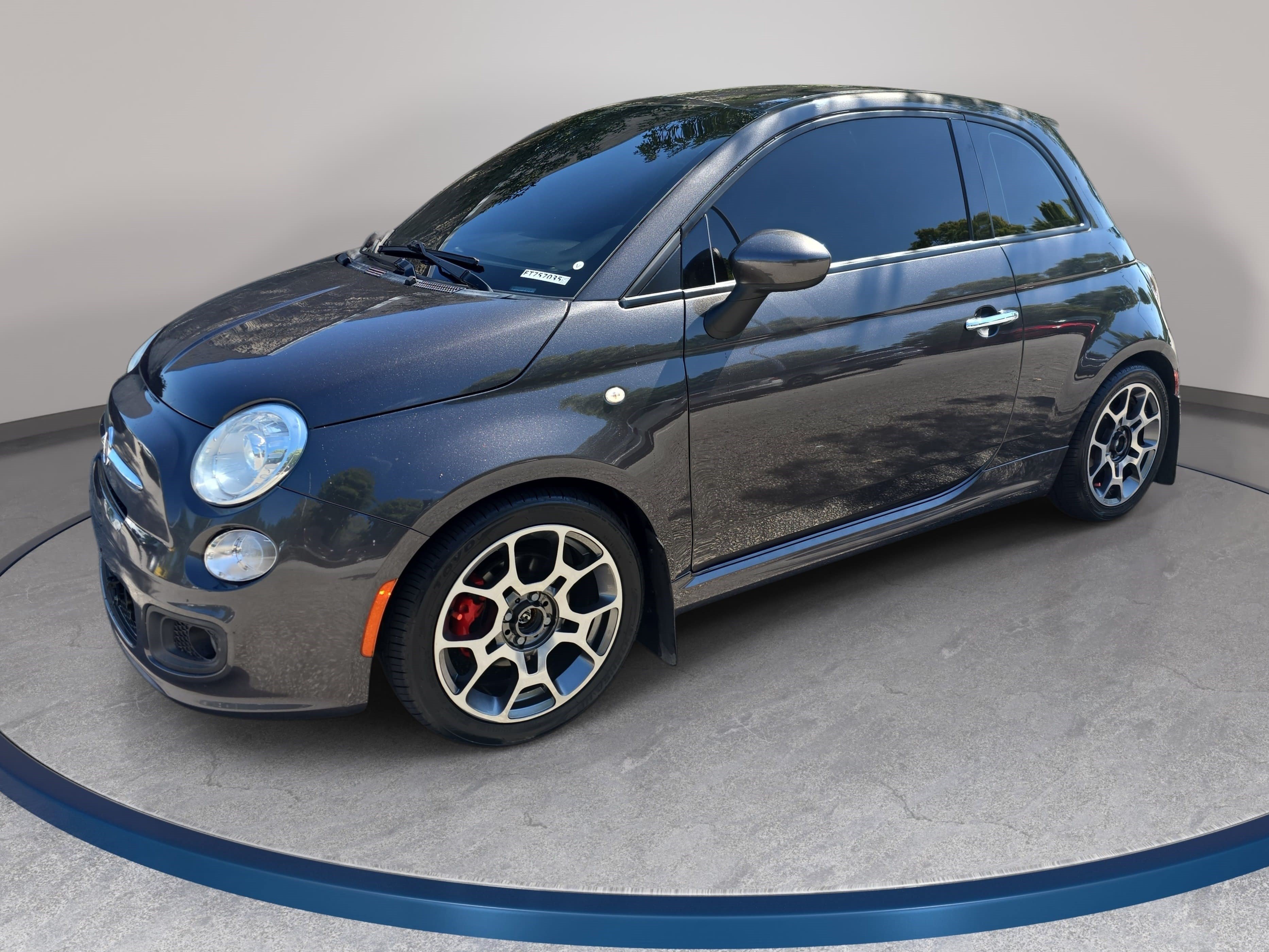 Used 2015 FIAT 500 Sport FWD image 1
