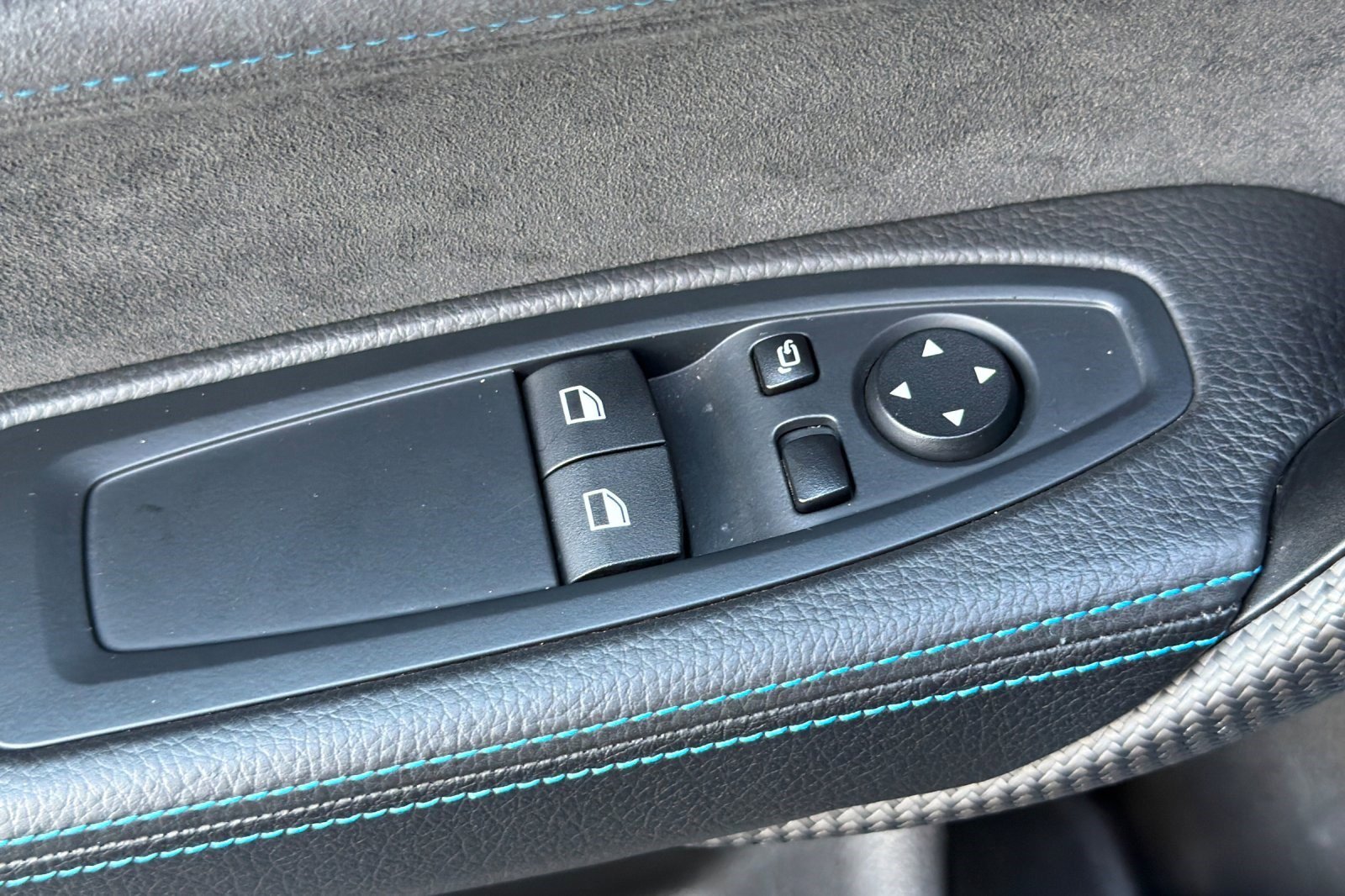 Used 2017 BMW M2 image 13