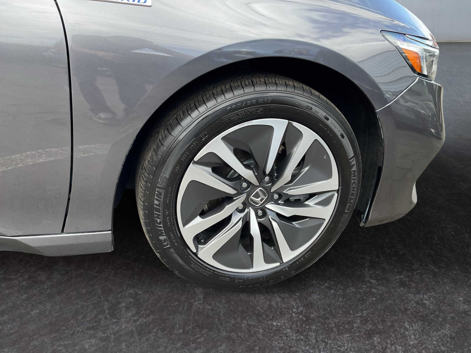Used 2018 Honda Accord Touring image 9