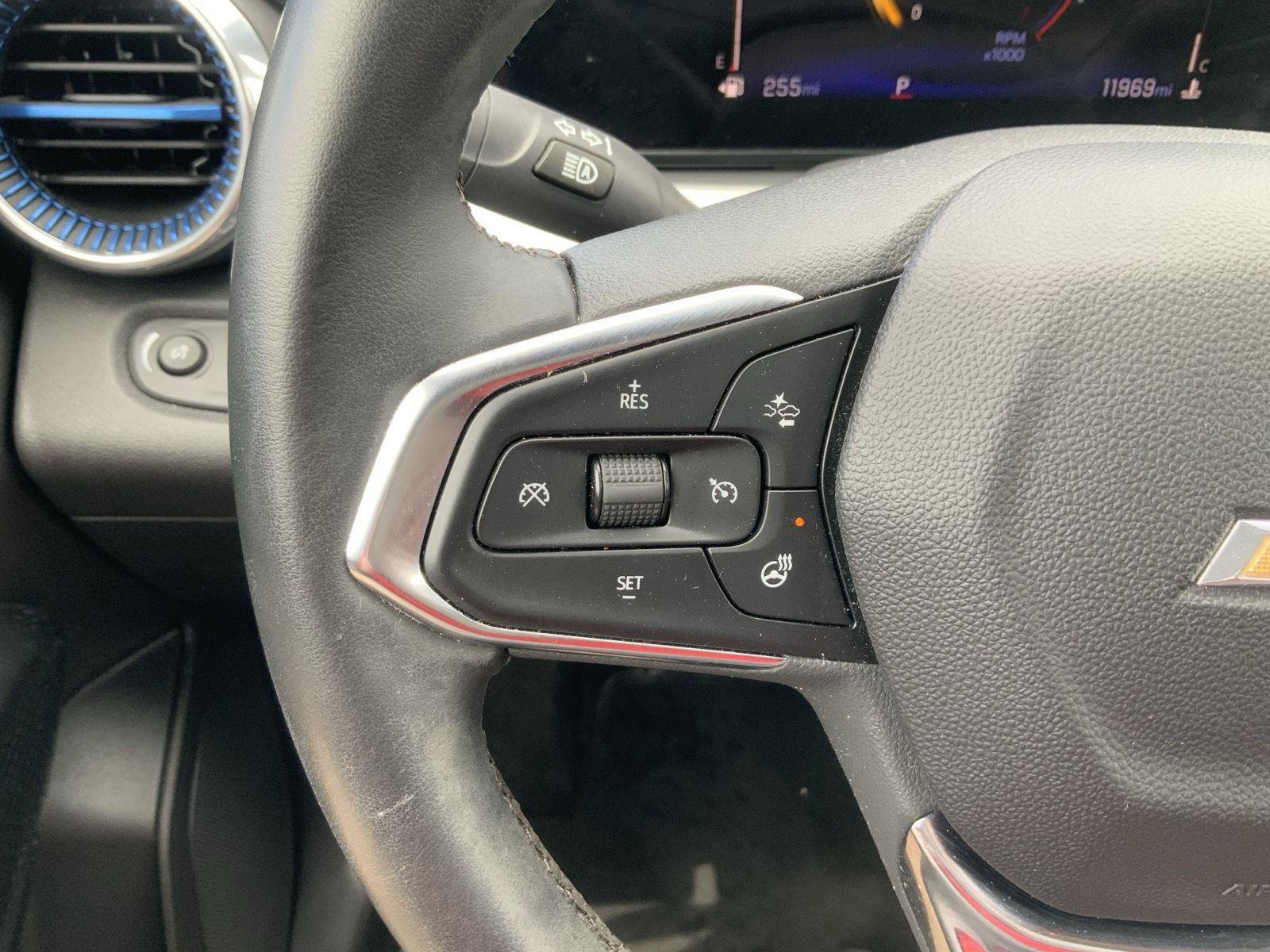 Used 2024 Chevrolet Trax LT w/ Driver Confidence Package FWD image 27