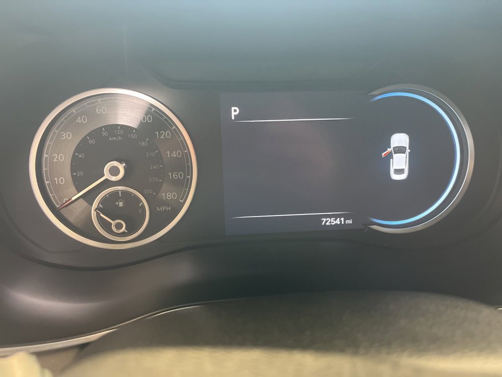 Used 2022 Genesis G70 2.0T w/ Prestige Package image 5