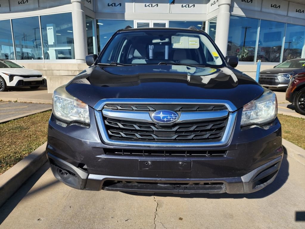 Used 2017 Subaru Forester 2.5i w/ Alloy Wheel Package AWD/4WD image 2
