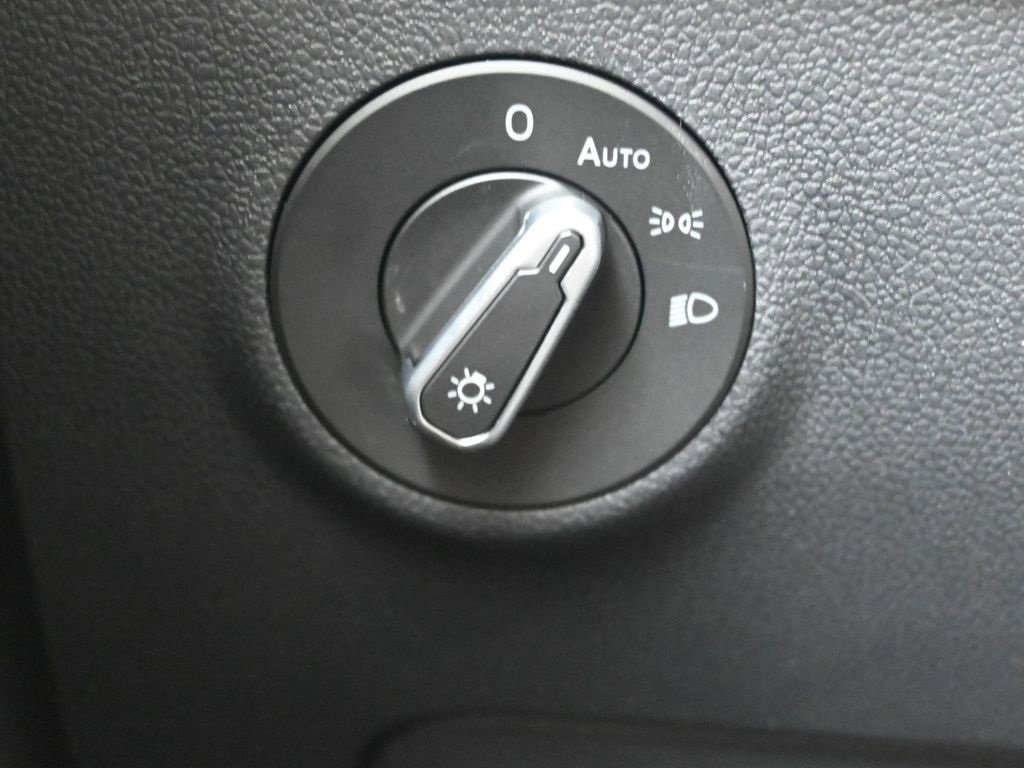 New 2025 Volkswagen Taos S image 24