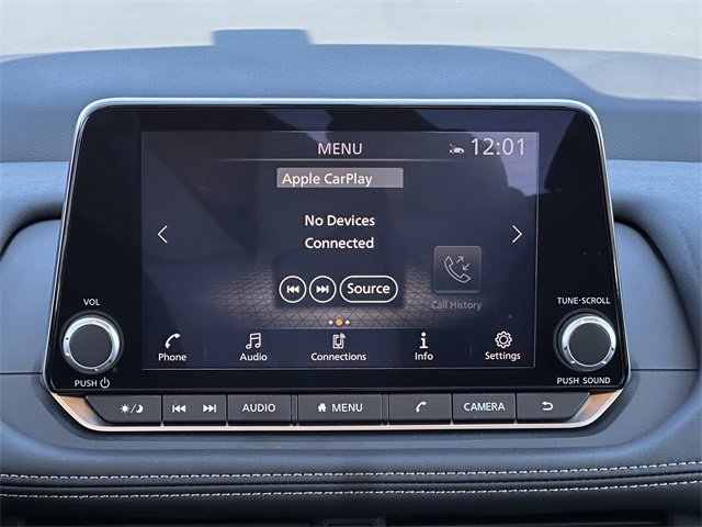 Used 2025 Nissan Rogue SV w/ SV Premium Package image 15