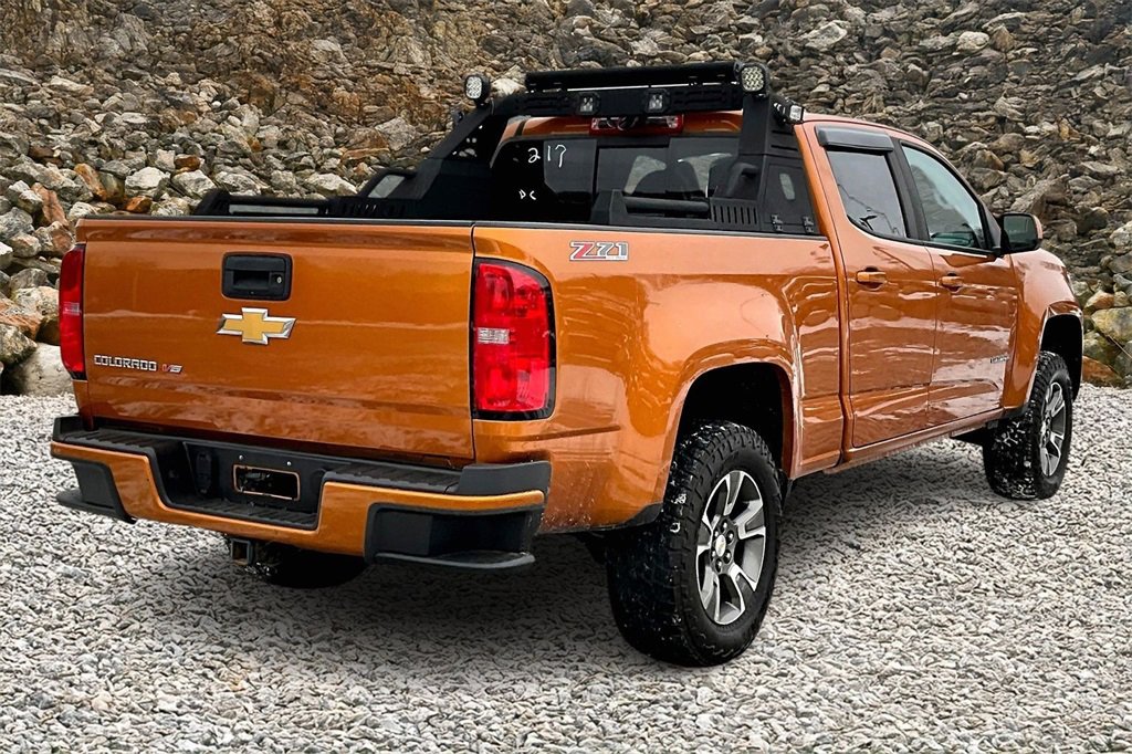 Used 2017 Chevrolet Colorado Z71 image 2