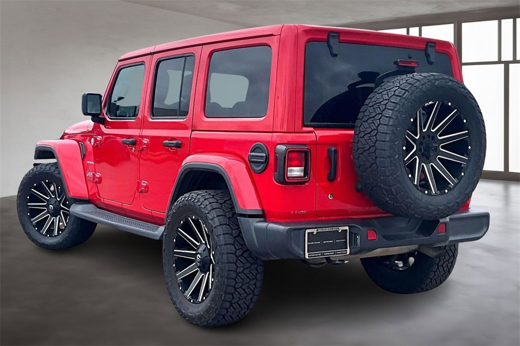 Used 2018 Jeep Wrangler Unlimited Sahara image 12