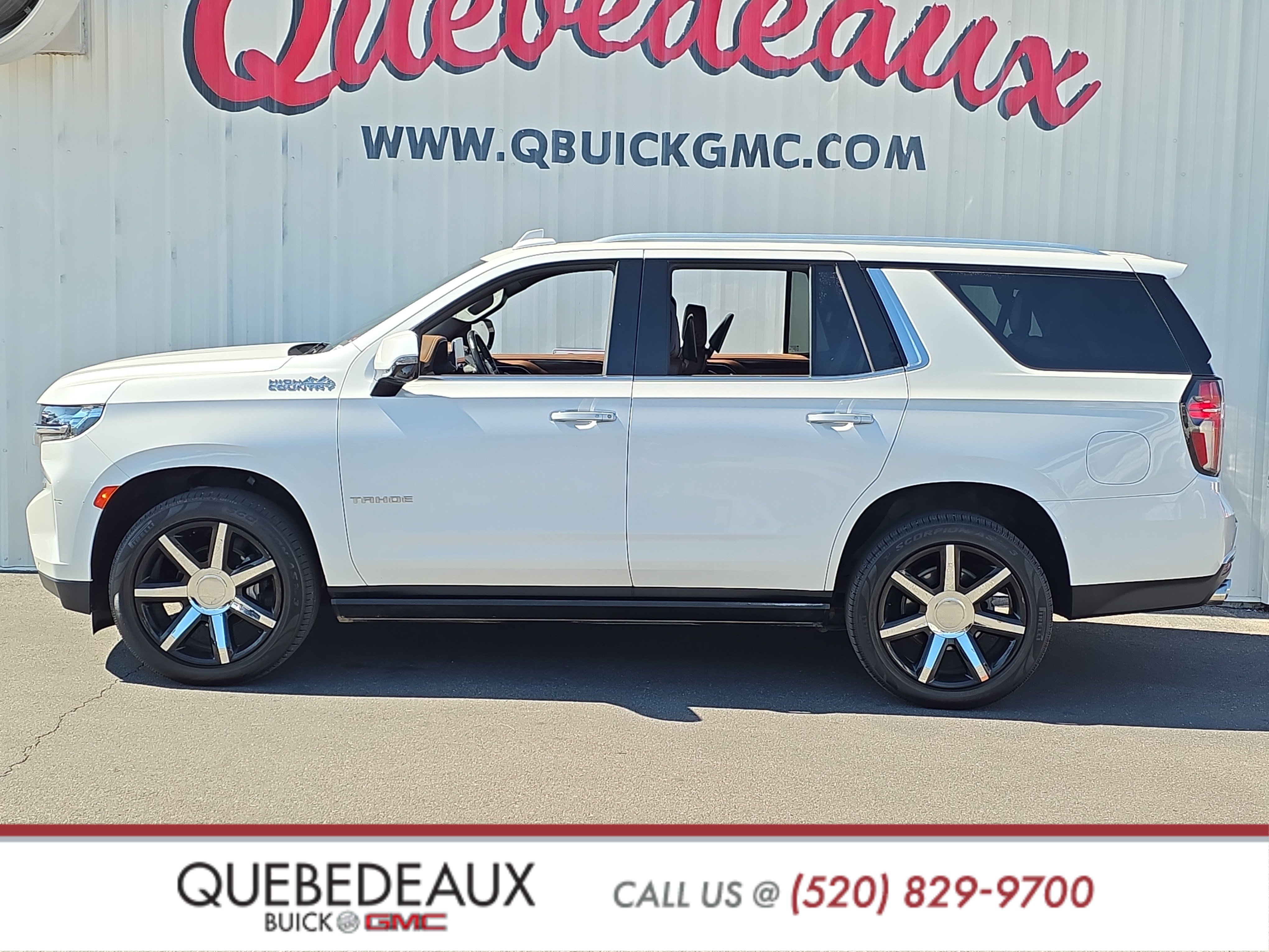 Used 2021 Chevrolet Tahoe High Country w/ Premium Package AWD/4WD image 4