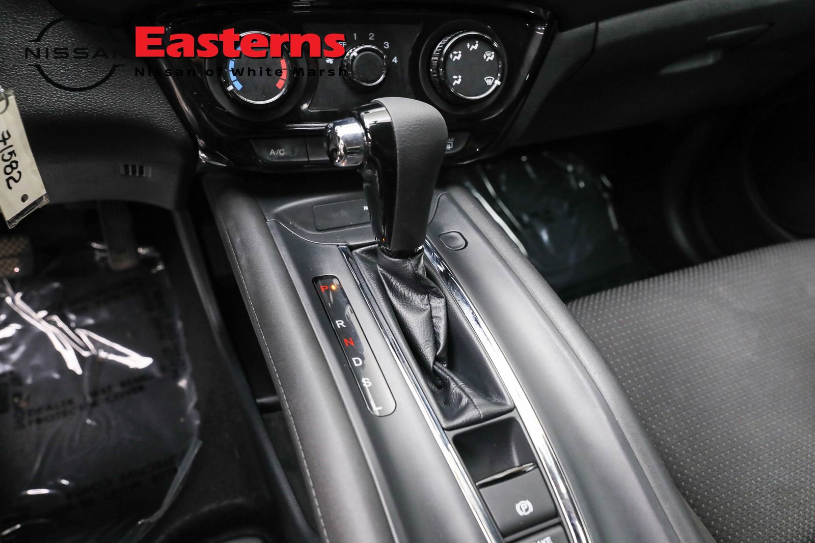 Used 2021 Honda HR-V LX image 12