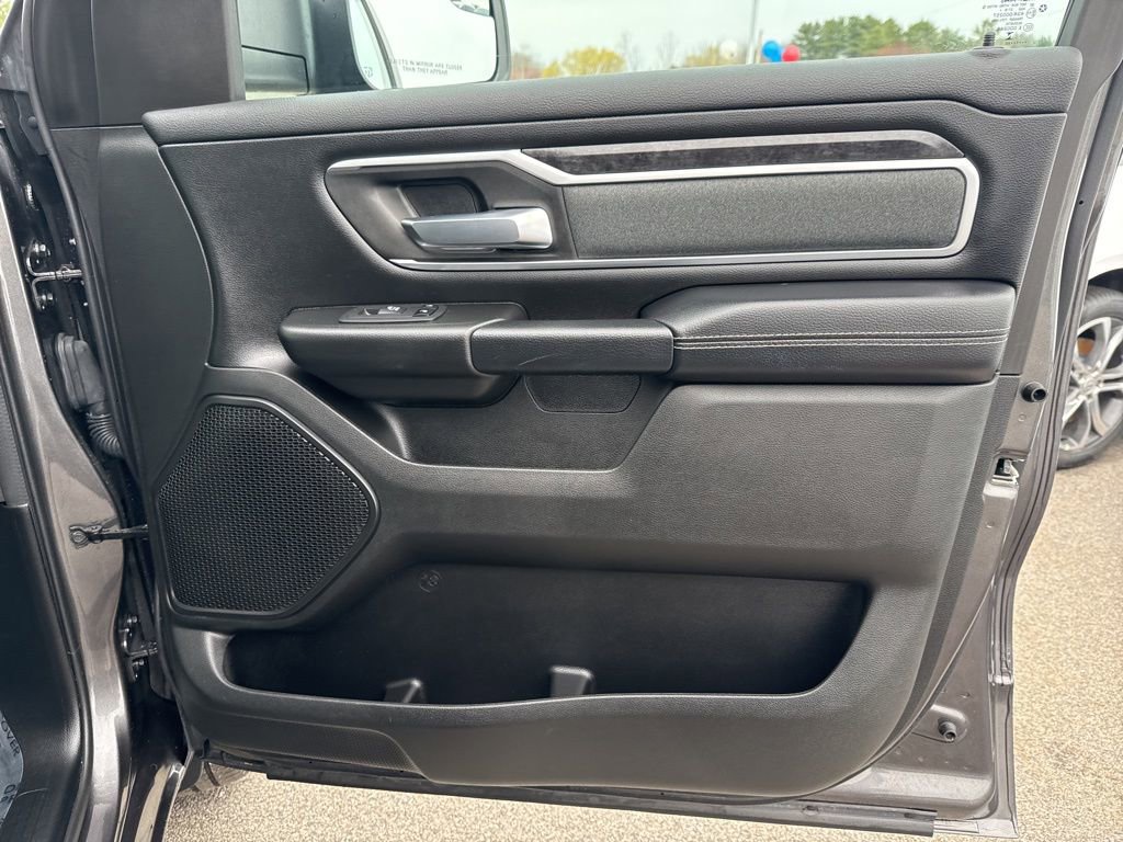 Used 2023 RAM 1500 Big Horn AWD/4WD image 30