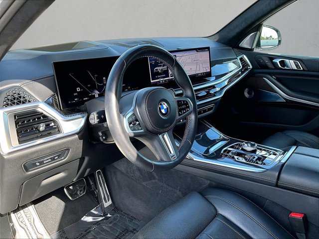 Used 2025 BMW X7 M60i w/ Executive Package image 14