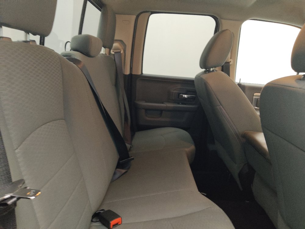 Used 2017 RAM 1500 Classic SLT RWD image 19