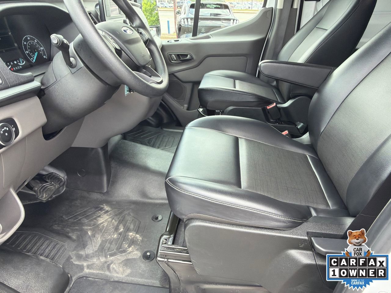 Used 2025 Ford Transit 250 148 High Roof RWD image 9