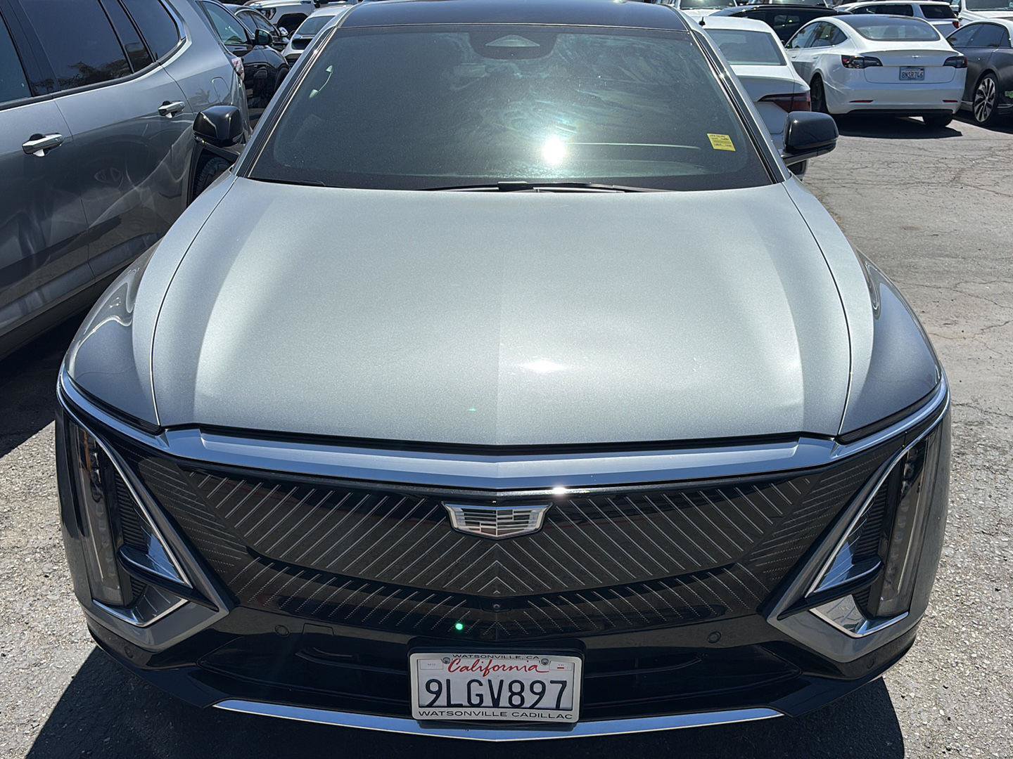 Used 2024 Cadillac Lyriq Luxury AWD/4WD image 7