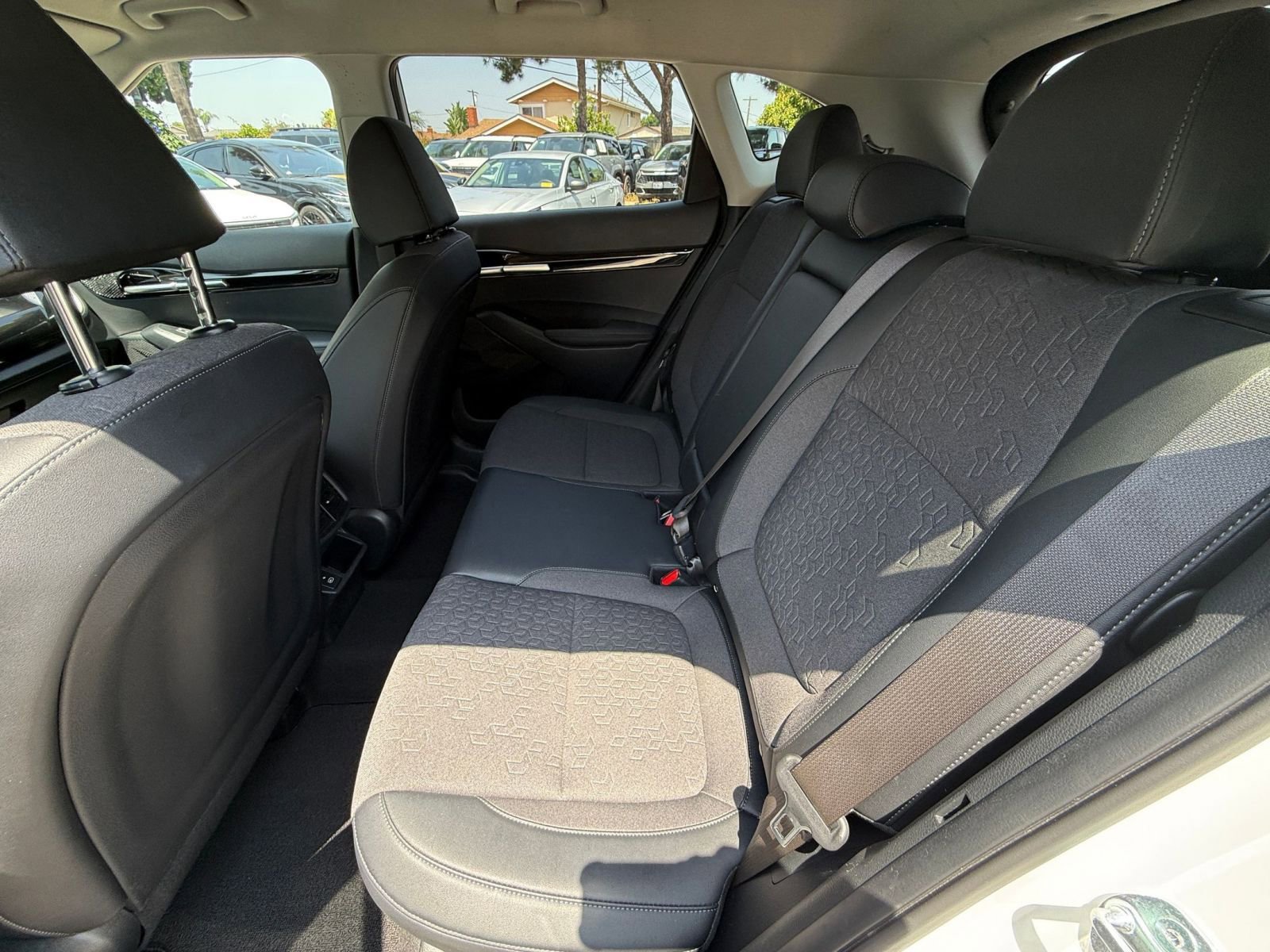 Used 2025 Kia Seltos S FWD image 24