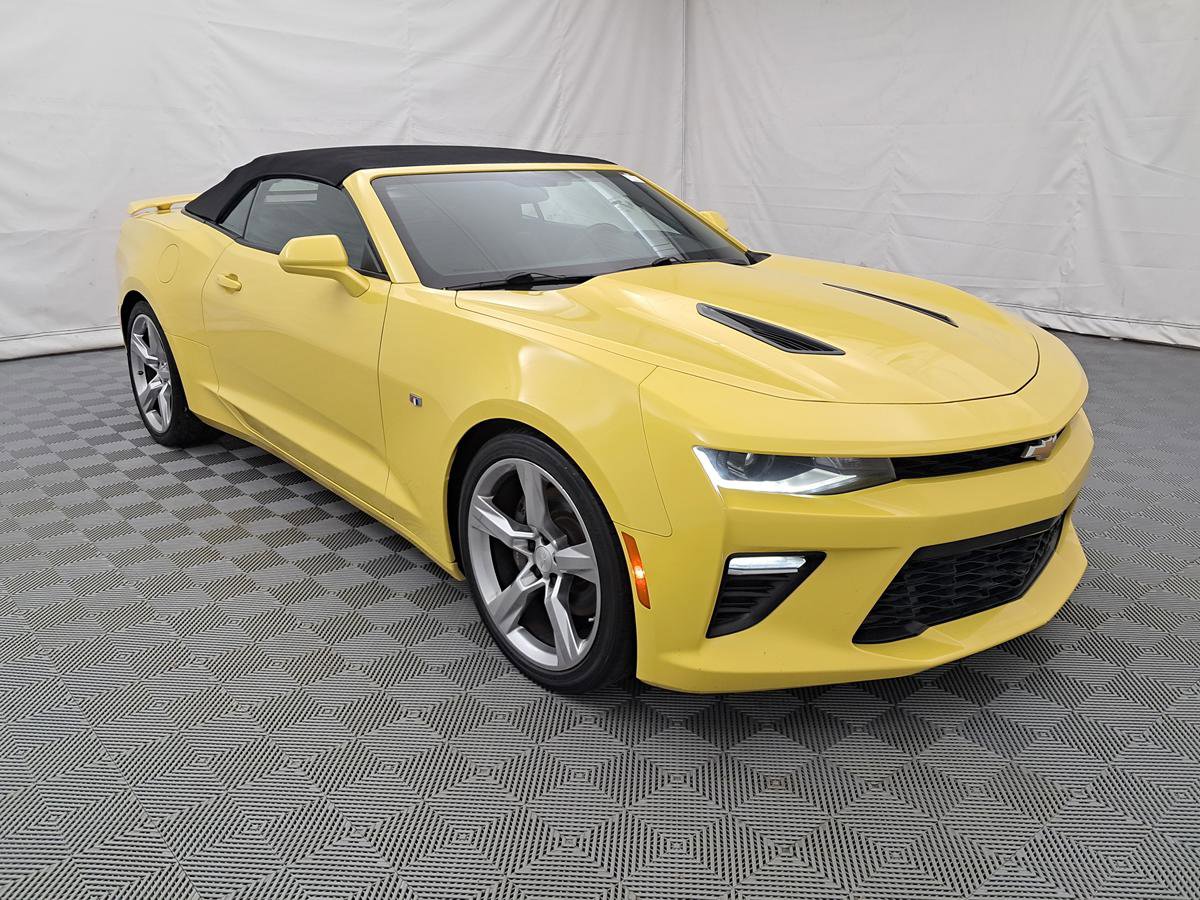 Used 2017 Chevrolet Camaro SS image 3
