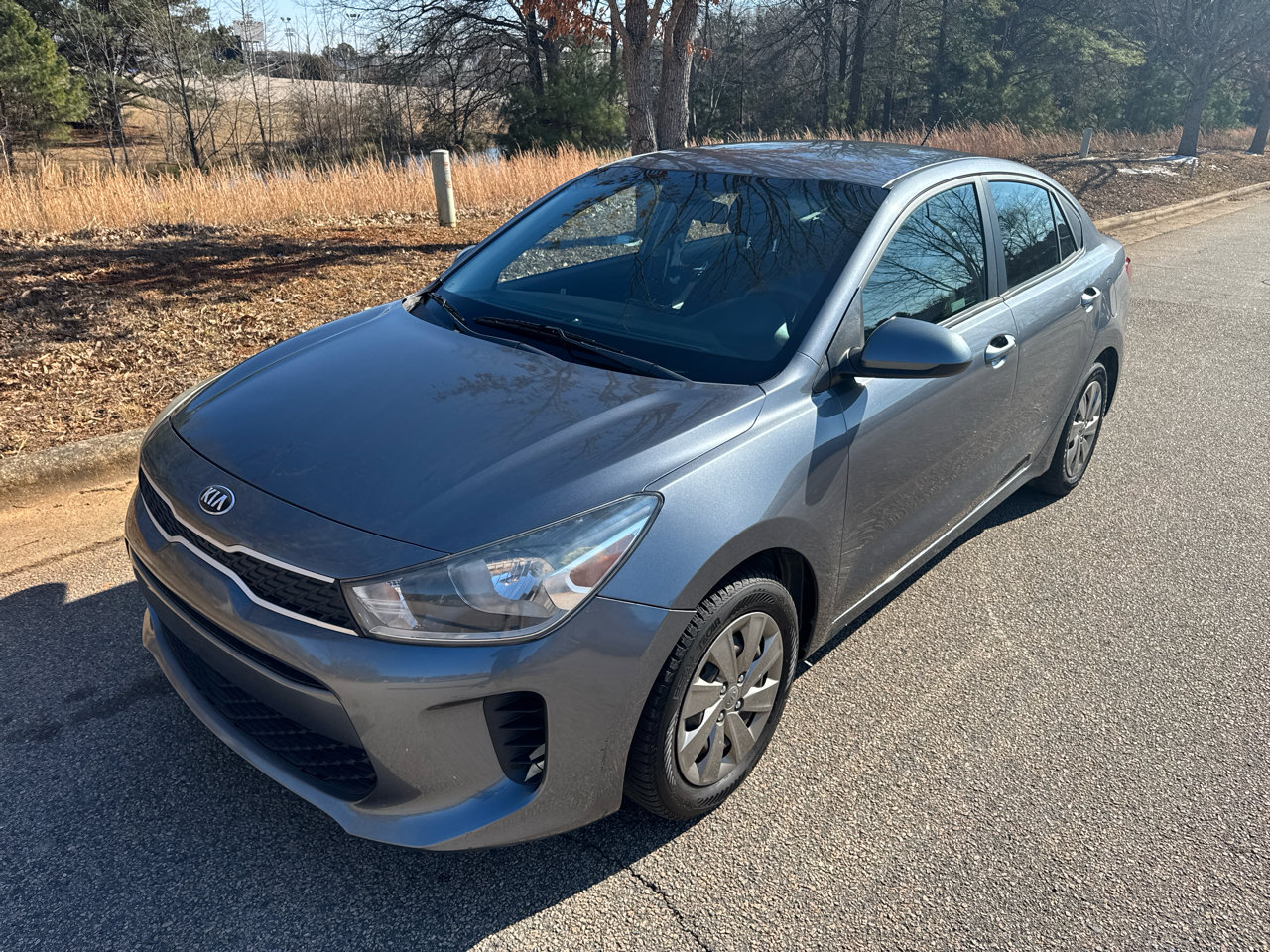 Used 2019 Kia Rio S image 2