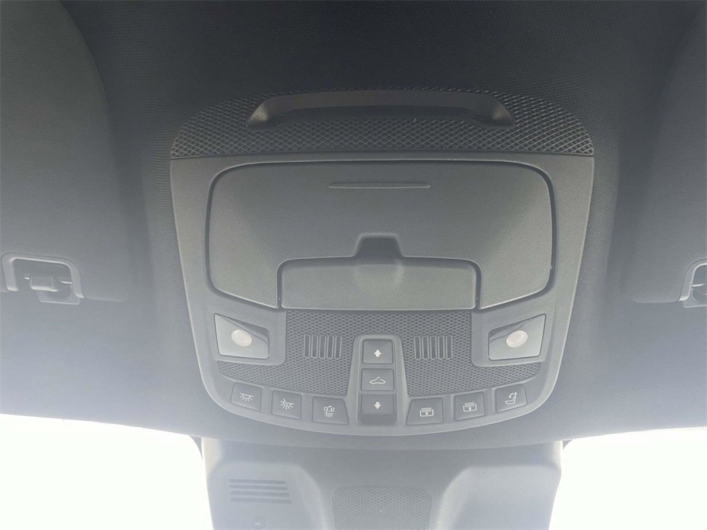 Used 2023 Lincoln Navigator Reserve image 29