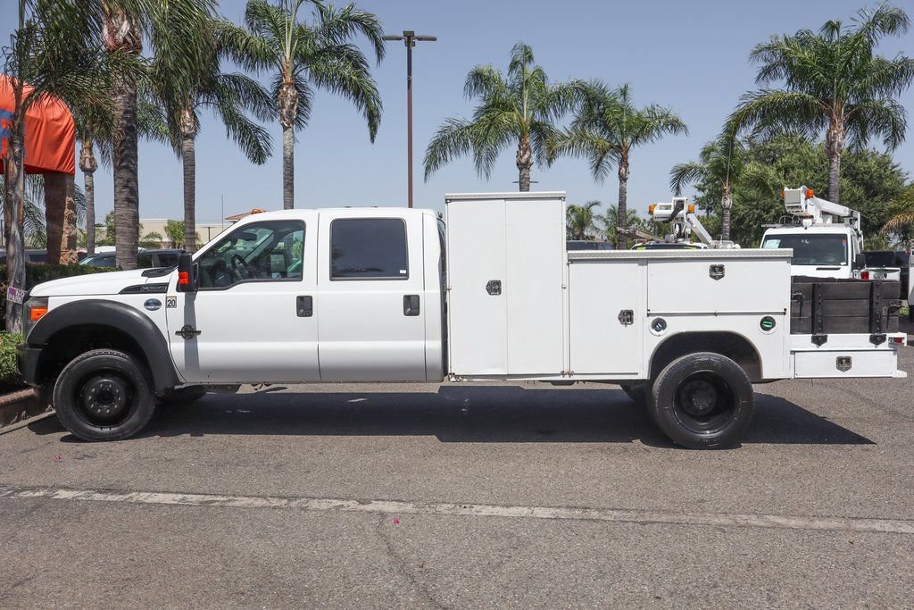 Used 2013 Ford F550 2WD Crew Cab Super Duty w/ Payload Upgrade Pkg image 5