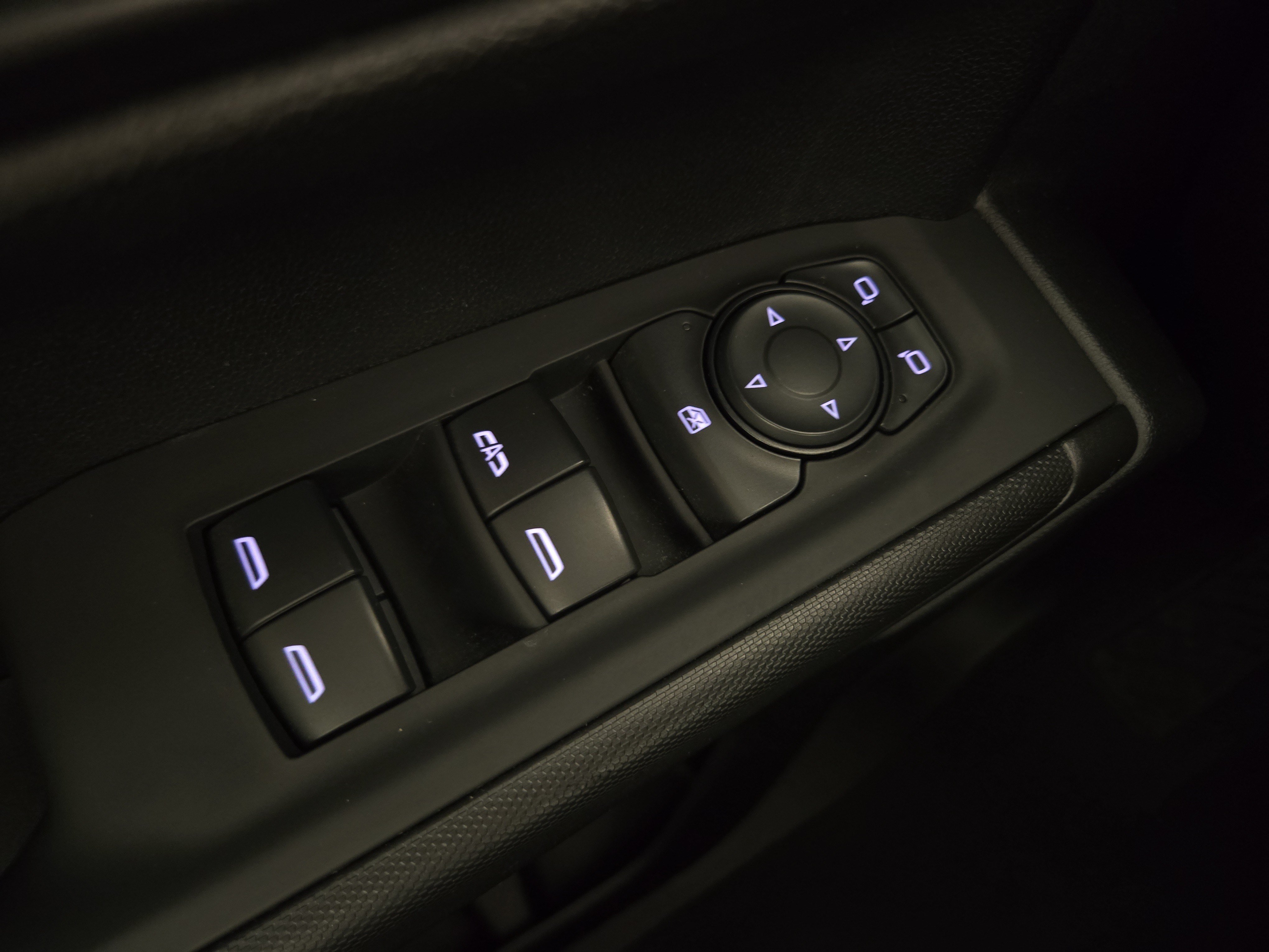 Certified 2024 Chevrolet Silverado 1500 Custom AWD/4WD image 25