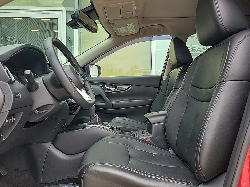 Used 2019 Nissan Rogue SL w/ Premium Package AWD/4WD image 13
