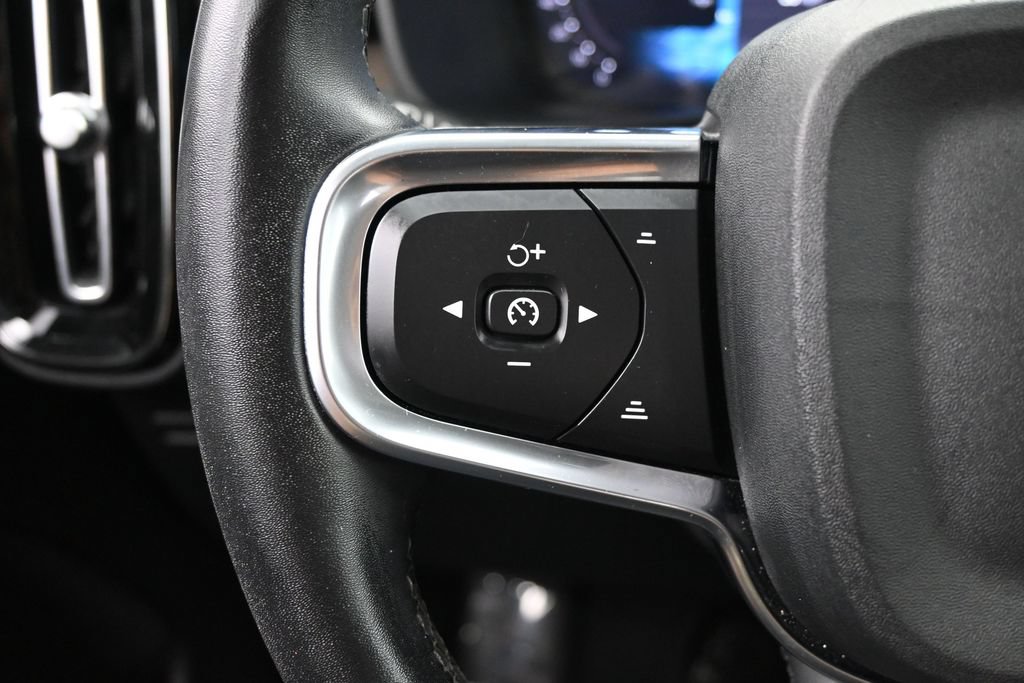 Used 2023 Volvo XC40 B5 Ultimate w/ Climate Package AWD/4WD image 19