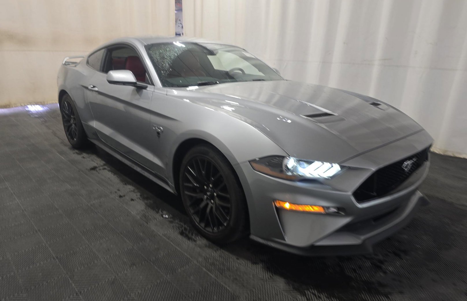Used 2021 Ford Mustang GT Premium w/ GT Performance Package RWD image 3