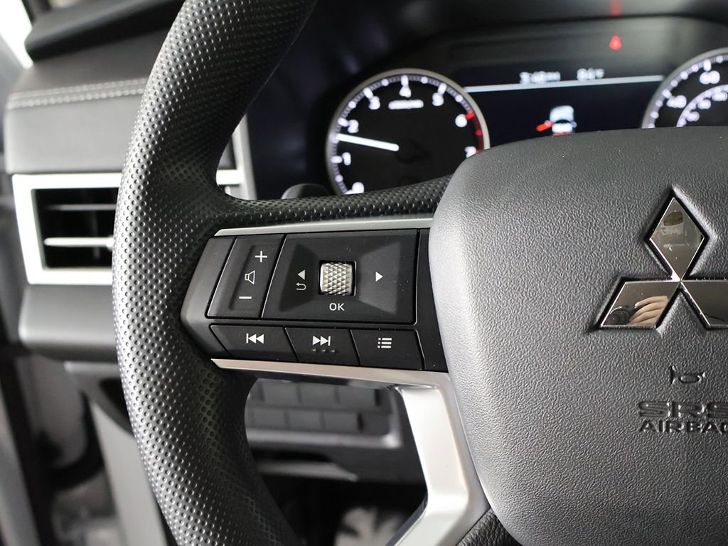 New 2026 Mitsubishi Outlander ES AWD/4WD image 38