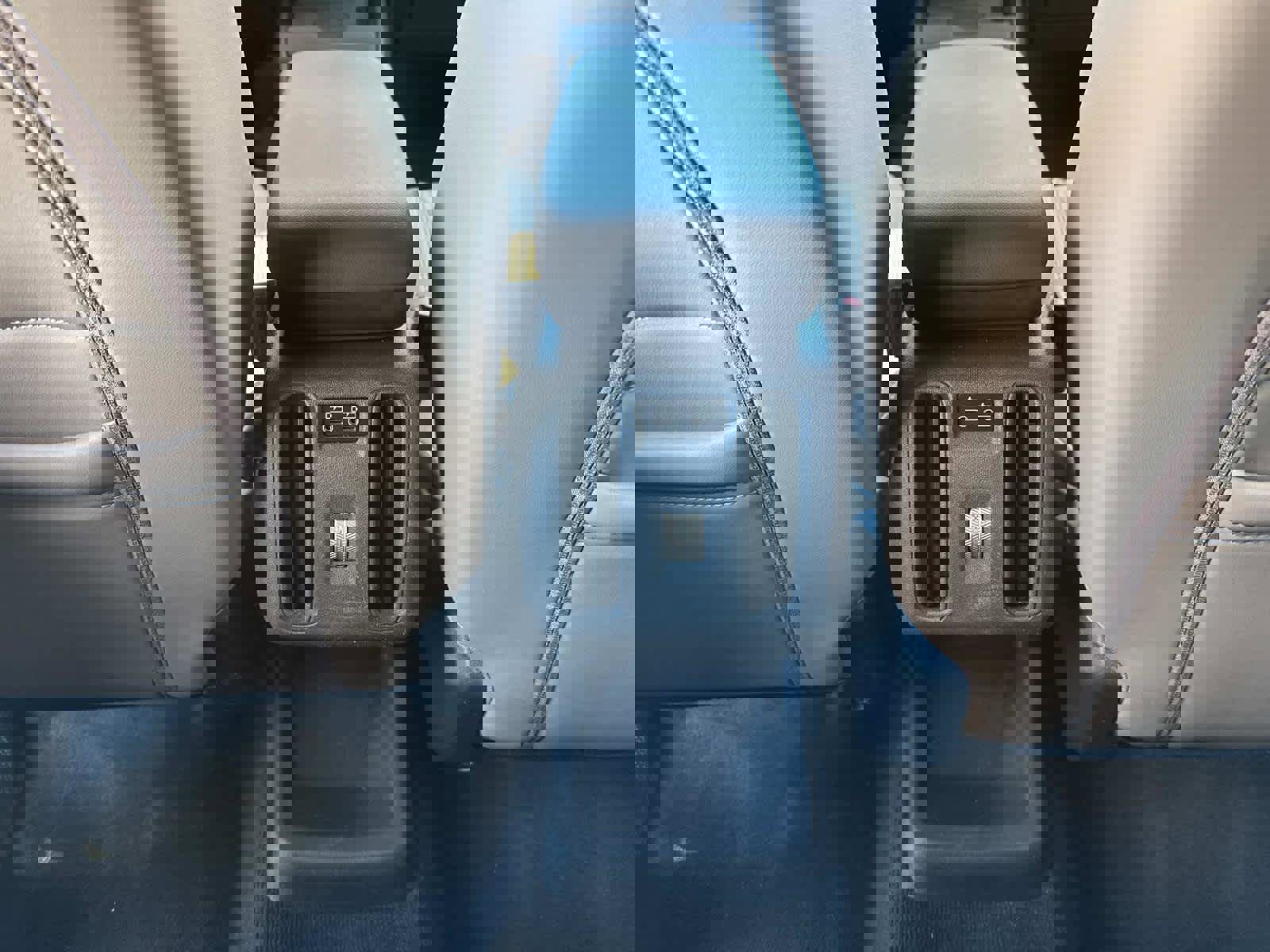 Used 2025 MINI Cooper Countryman S w/ Comfort Package Max image 17