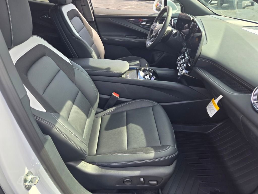 New 2026 Chevrolet Blazer EV LT image 4