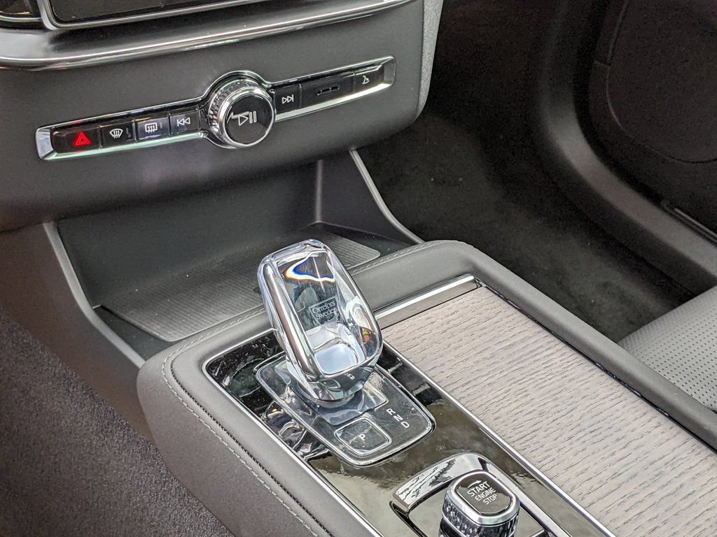 New 2026 Volvo XC90 B6 Ultra w/ Protection Package AWD/4WD image 19