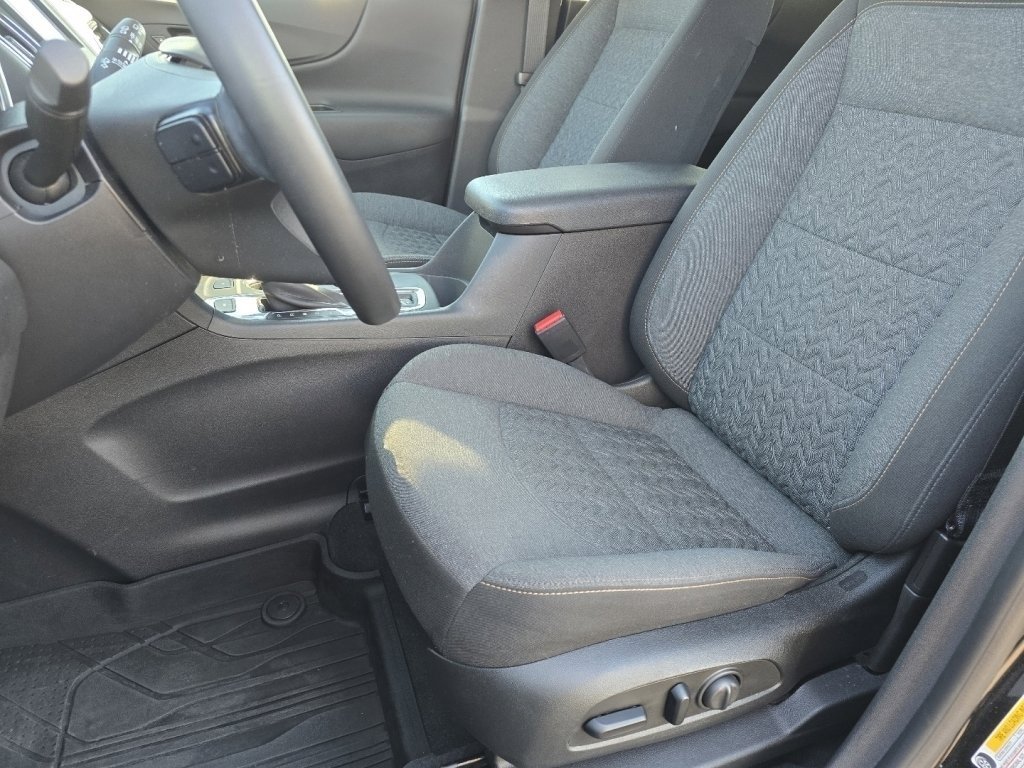 Used 2024 Chevrolet Equinox LT w/ LPO, Floor Liner Package image 19