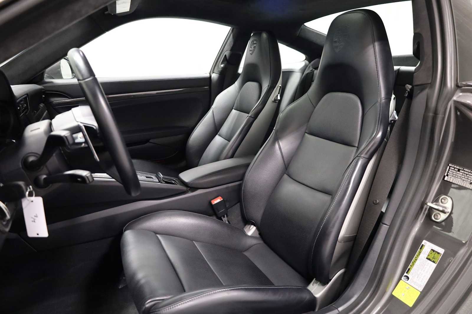 Used 2019 Porsche 911 Turbo image 5