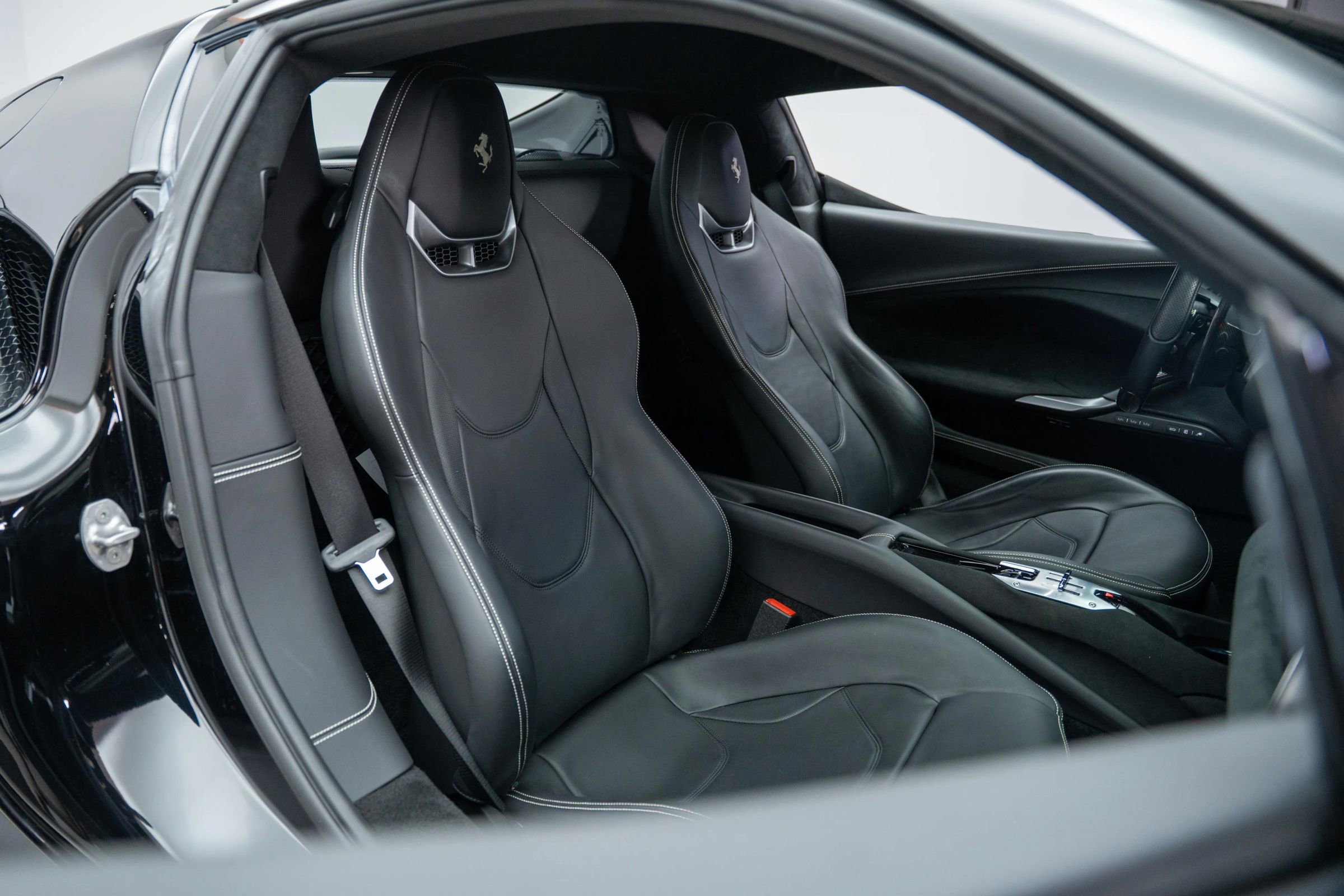 Used 2022 Ferrari 296 GTB image 26