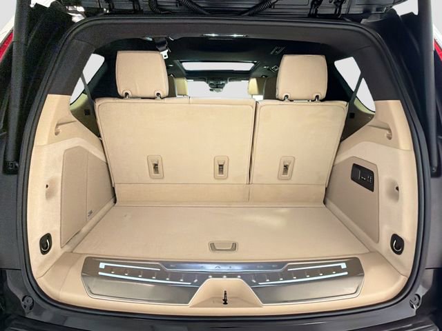 Certified 2021 Cadillac Escalade Premium Luxury w/ LPO, Illumination Package image 24