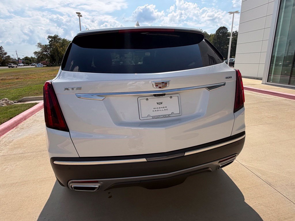 New 2026 Cadillac XT5 Premium Luxury w/ Driver Assist Package FWD image 5