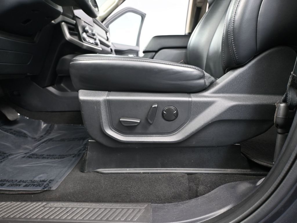 Used 2024 Ford Expedition Max XLT image 22