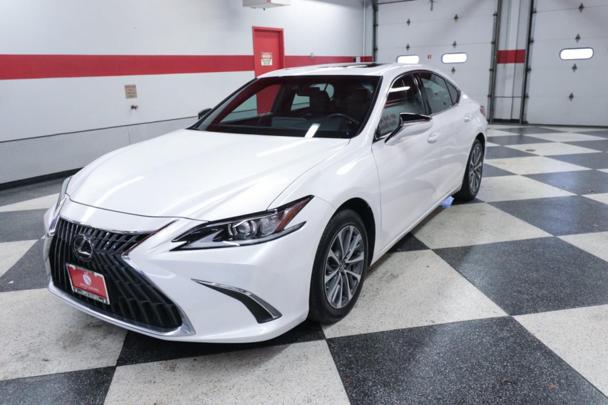 Used 2022 Lexus ES 350 w/ Premium Package FWD image 5