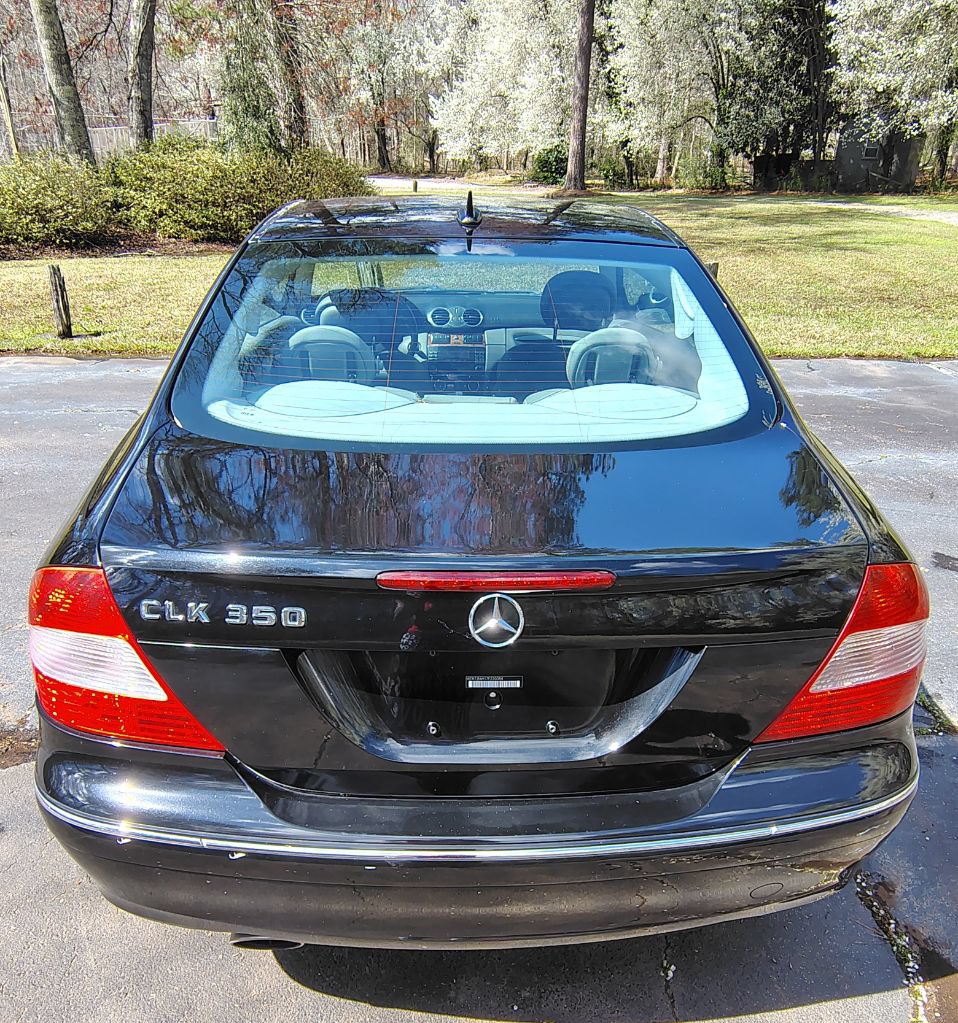 Used 2007 Mercedes-Benz CLK 350 Coupe image 3