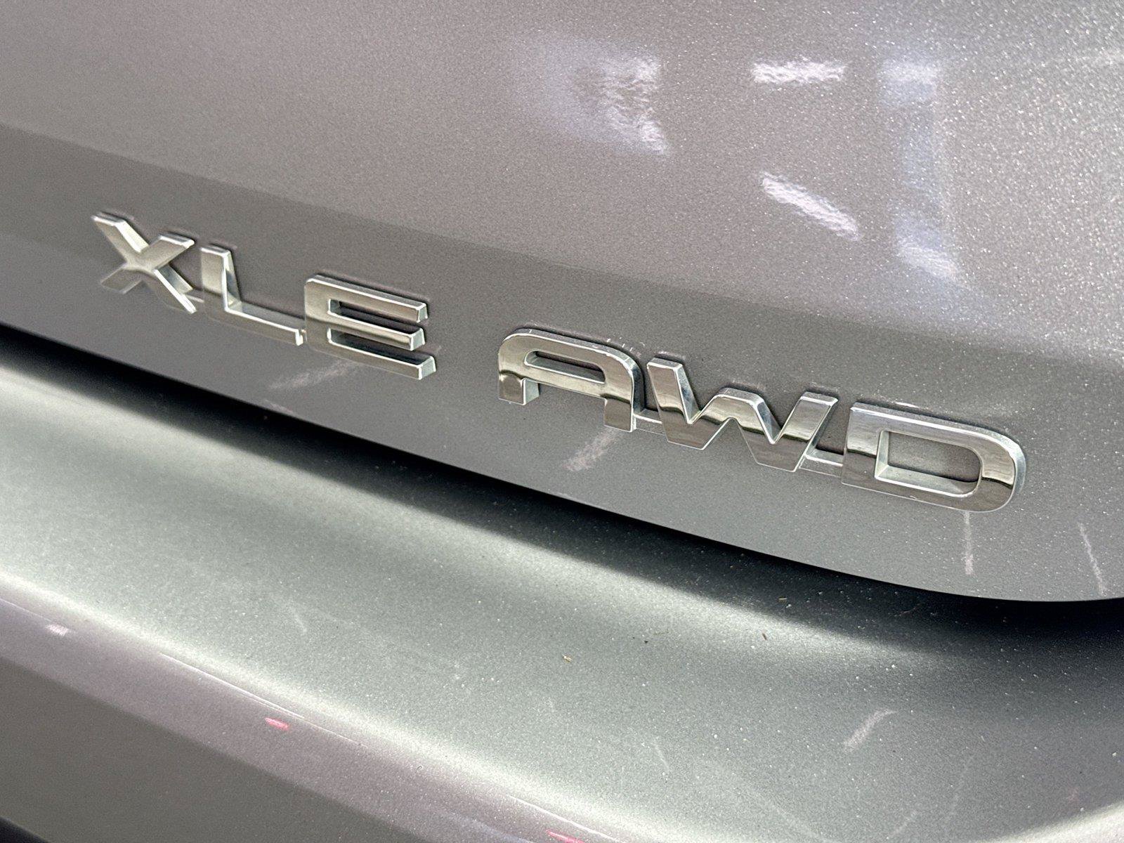 Certified 2025 Toyota Highlander XLE AWD/4WD image 15