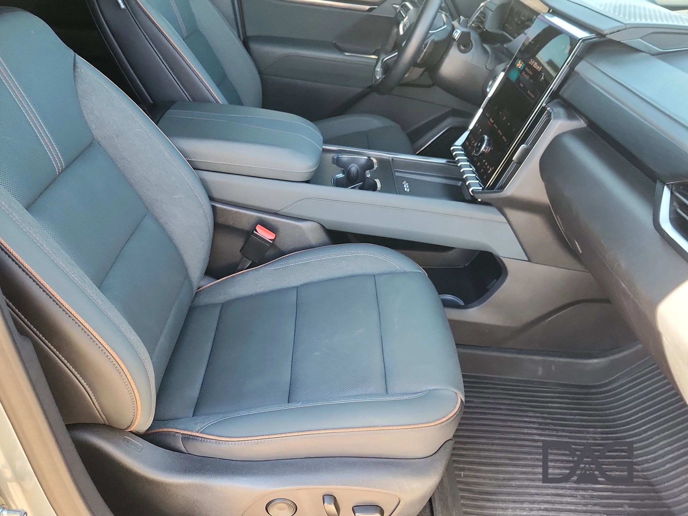 Used 2024 GMC Acadia AT4 w/ Super Cruise Package image 27