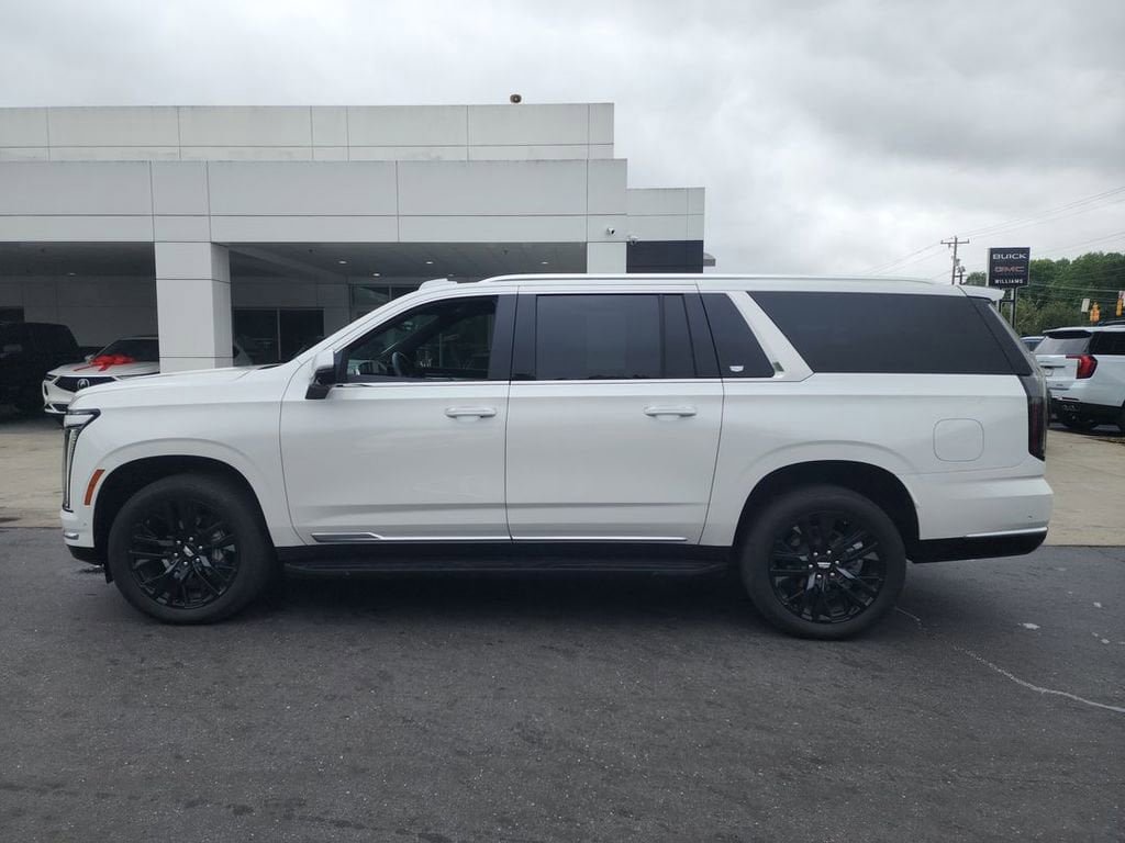 Certified 2025 Cadillac Escalade ESV Premium Luxury AWD/4WD image 5
