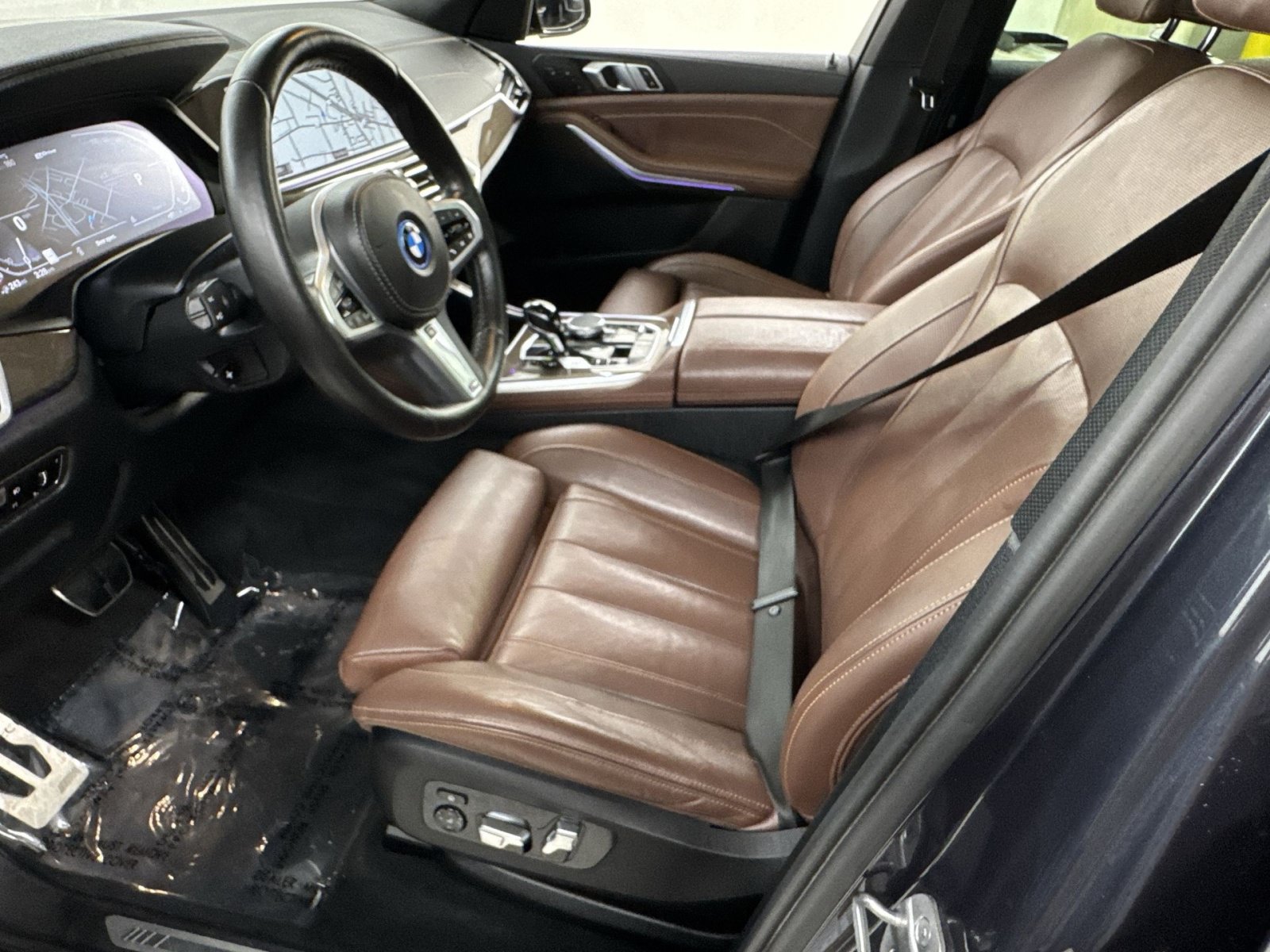 Used 2022 BMW X5 xDrive45e w/ M Sport Package AWD/4WD image 16