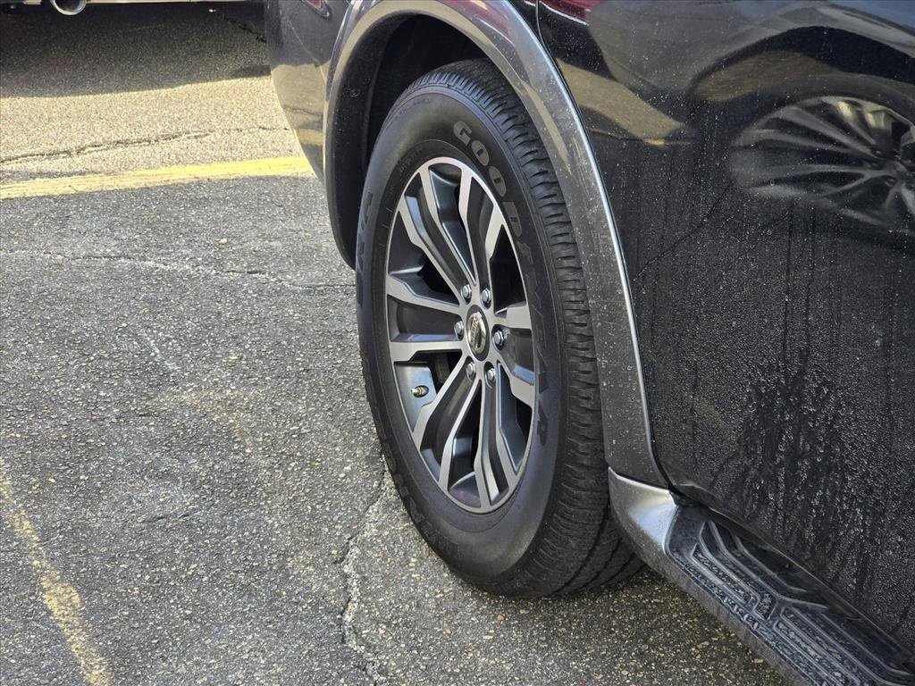 Used 2017 Nissan Armada SL w/ Technology Package image 12