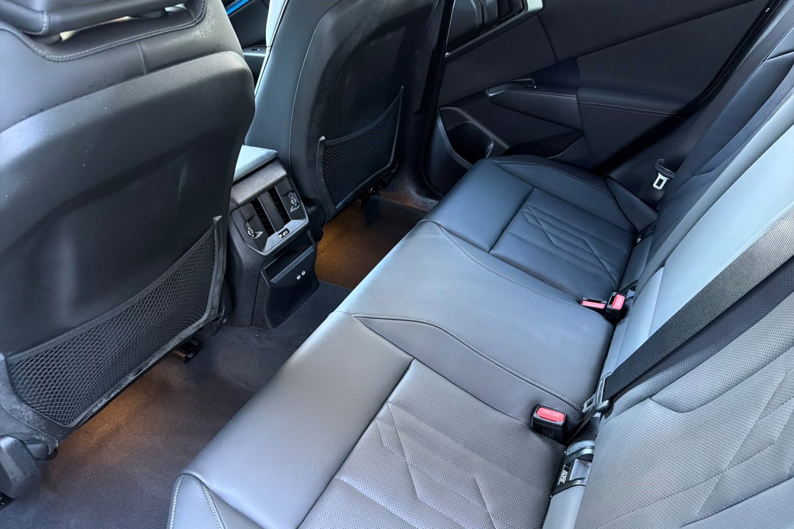 Used 2025 BMW X3 xDrive30i w/ M Sport Package image 15