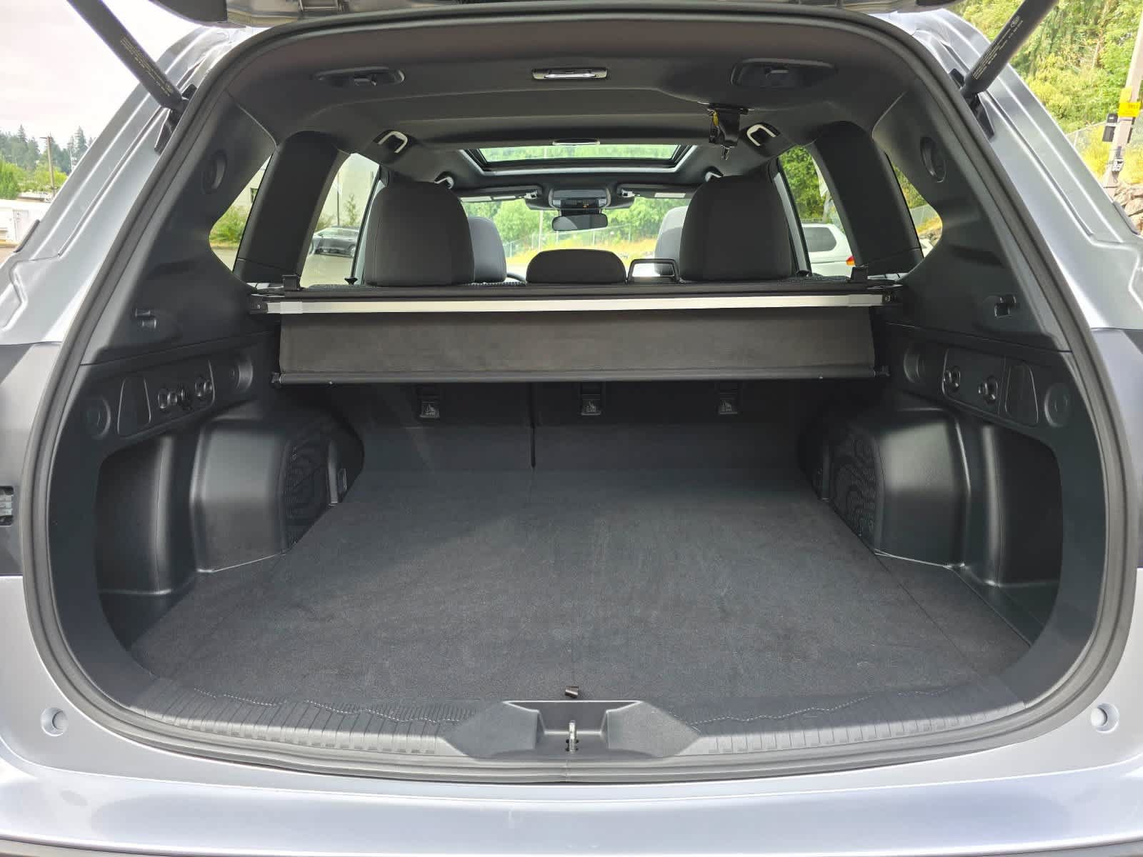 Certified 2025 Subaru Forester Premium AWD/4WD image 31